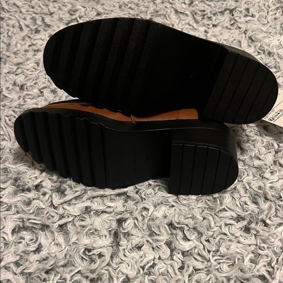 Amazon Moc Toe Boot - Picture 5 of 5